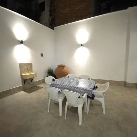 Terrazzo Garibaldi Holiday Home Catania Exterior photo