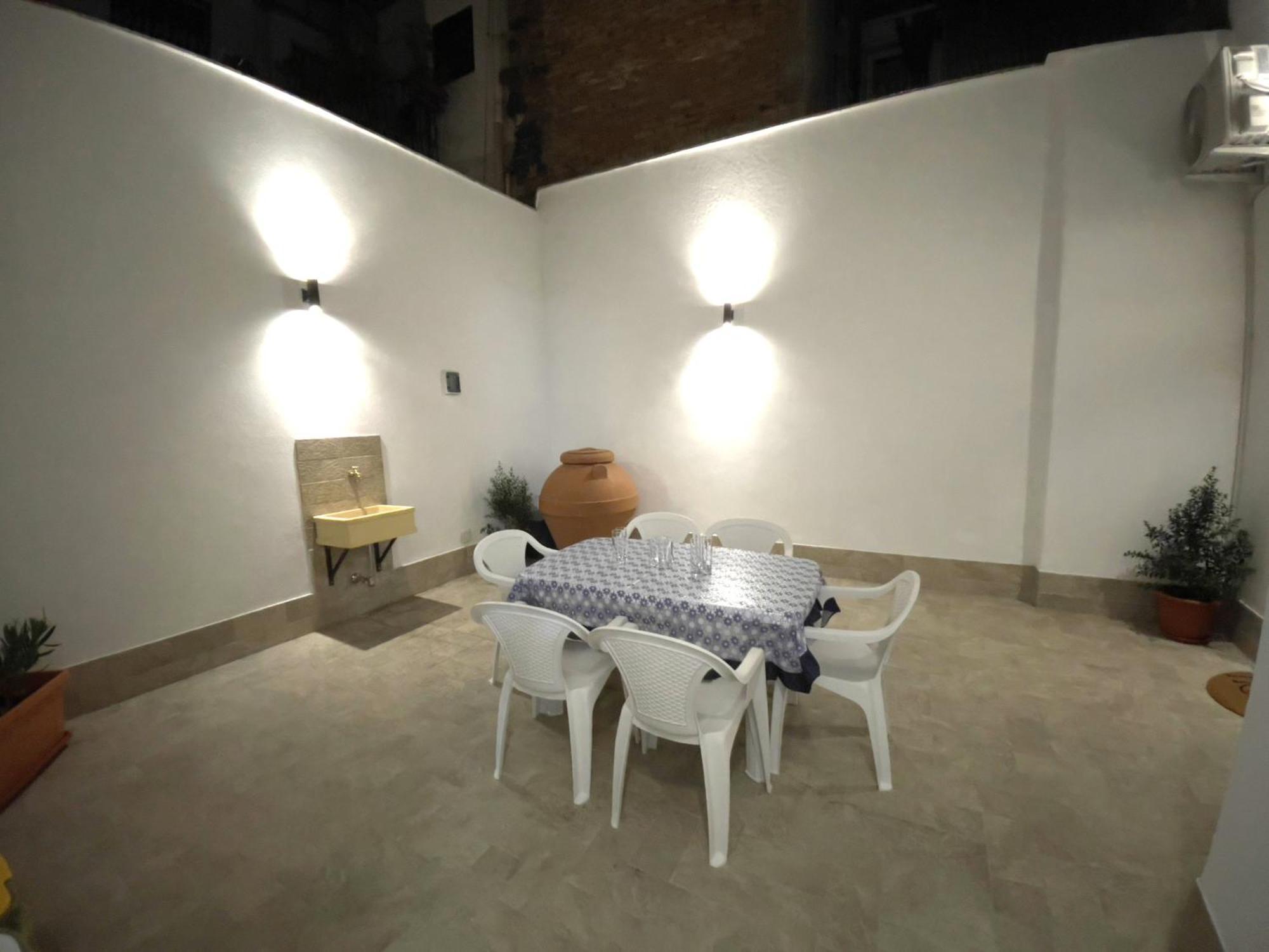 Terrazzo Garibaldi Holiday Home Catania Exterior photo